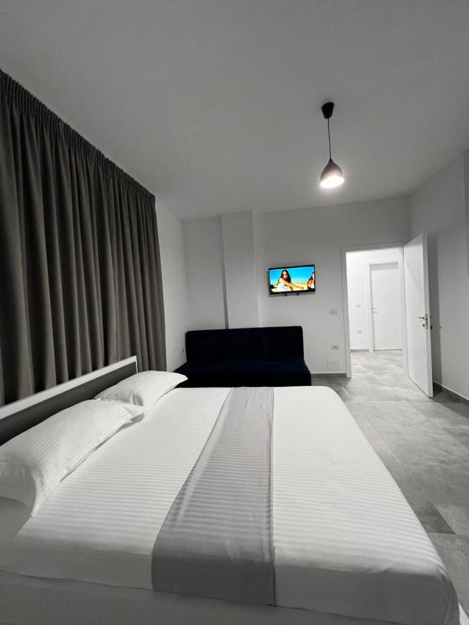 Vila Kledi Shëngjin Екстериор снимка